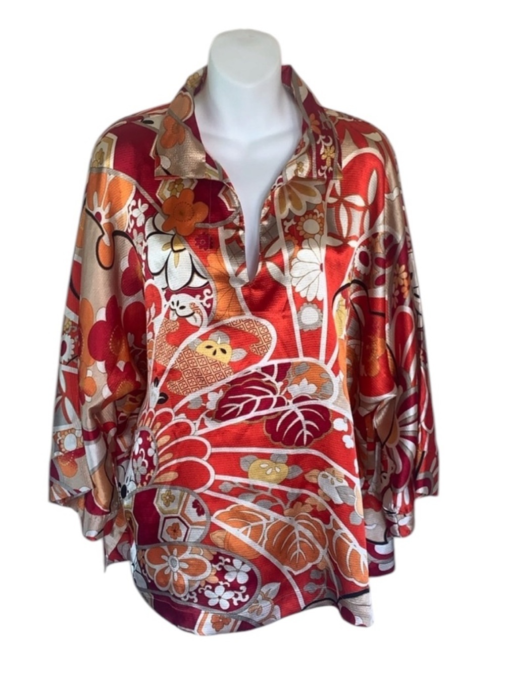 Natori blouse, women's, M, red floral, EUC, satin, red tan & orange. VTG